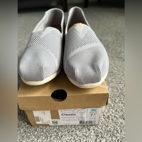 TOMS CLASSIC DRIZZLE GREY CUSTOM KNIT FLATS - Picture 2 of 3